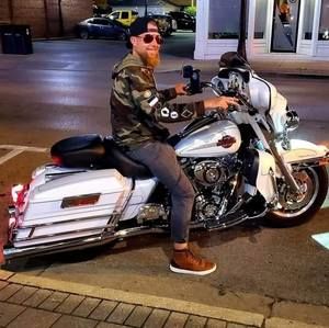 Meet your Posher, Sam